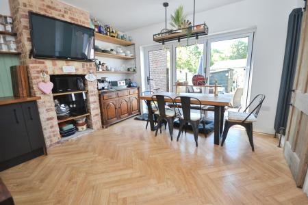 3 bedroom Semi-detached house to let in Bostock Avenue, Horsham, RH12
