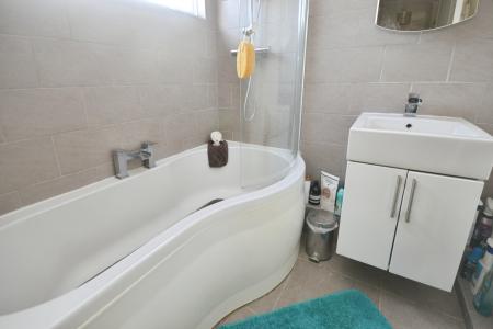 4 bedroom Terraced House for sale in Darleydale, Southgate, Crawley, RH11
