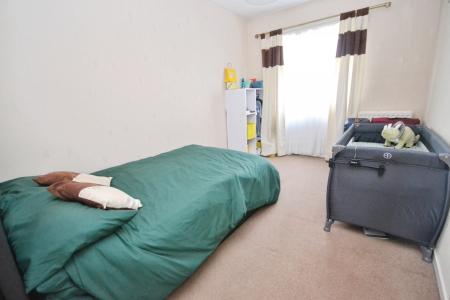 4 bedroom Terraced House for sale in Darleydale, Southgate, Crawley, RH11