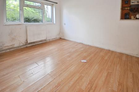 2 bedroom Flat for sale in Caburn Court, Crawley, RH11