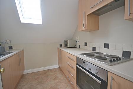 1 bedroom Maisonette to let in Nowhurst Lane, Broadbridge Heath, RH12