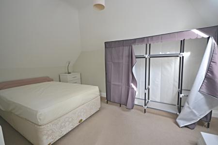 1 bedroom Maisonette to let in Nowhurst Lane, Broadbridge Heath, RH12
