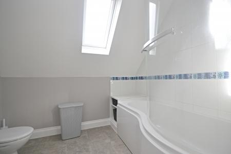1 bedroom Maisonette to let in Nowhurst Lane, Broadbridge Heath, RH12