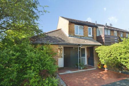 1 bedroom Ground floor maisonette for sale in Swallowtail Road, Horsham, RH12