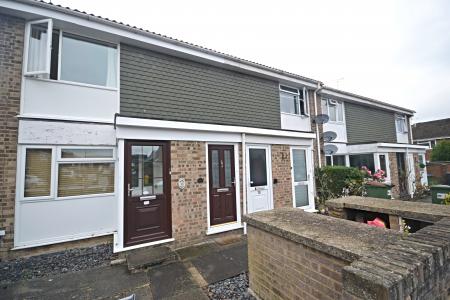 1 bedroom Maisonette to let in Goosegreen Close, Horsham, RH12