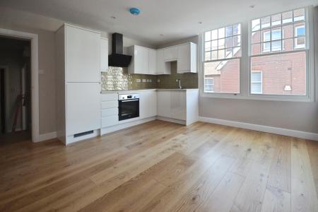 1 bedroom Flat to let in East Park, Southgate, Crawley, RH10