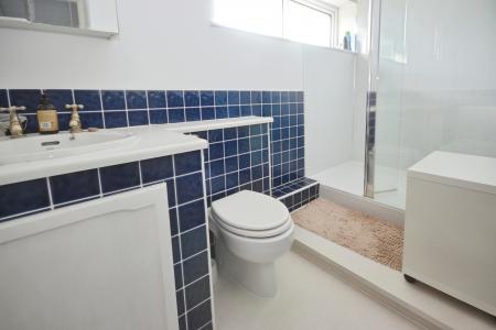 4 bedroom Semi-detached house to let in Erica Way, Horsham, RH12