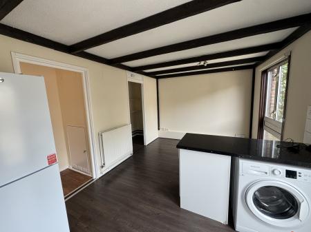 3 bedroom End of terrace house to let in Juxon Close, Bewbush, Crawley, RH11