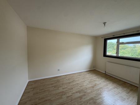 3 bedroom End of terrace house to let in Juxon Close, Bewbush, Crawley, RH11