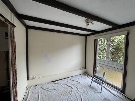 3 bedroom End of terrace house to let in Juxon Close, Bewbush, Crawley, RH11