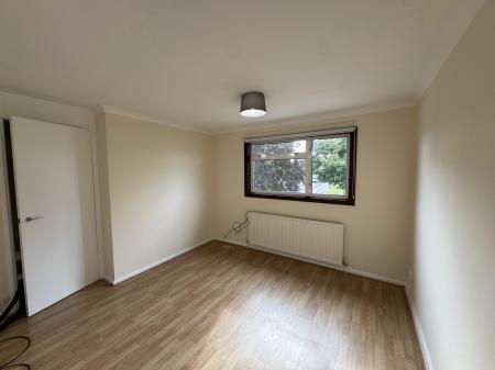 3 bedroom End of terrace house to let in Juxon Close, Bewbush, Crawley, RH11