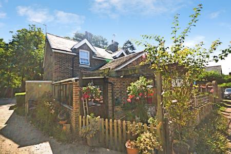 2 bedroom End of terrace house for sale in Ifield Road, Charlwood, RH6