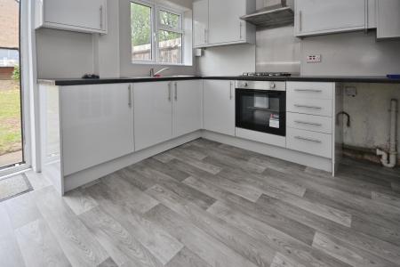 3 bedroom Terraced House to let in Kilnmead, Northgate, Crawley, RH10