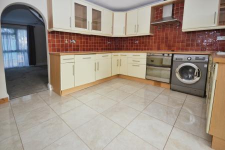 2 bedroom Terraced House for sale in Beechside, Southgate, Crawley, RH10