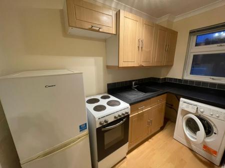 1 bedroom Terraced House to let in St Andrews Road, Ifield West, Crawley, RH11