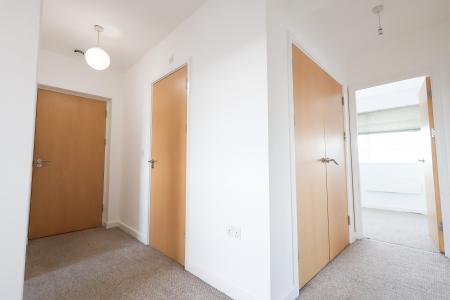 3 bedroom Flat for sale in Roe Farm Lane, Chaddesden, Derby, DE21