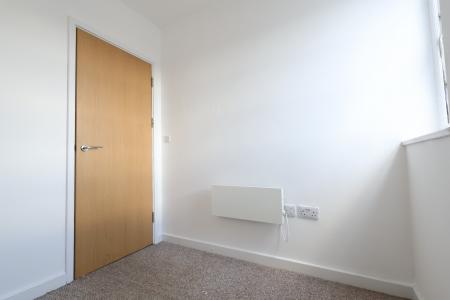 3 bedroom Flat for sale in Roe Farm Lane, Chaddesden, Derby, DE21