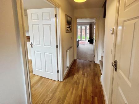 3 bedroom Town house to let in Queensbury Park Drive, Shelton Lock, Derby, DE24