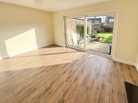 3 bedroom Semi-detached house for sale in Hanover Square, Mackworth, DE22