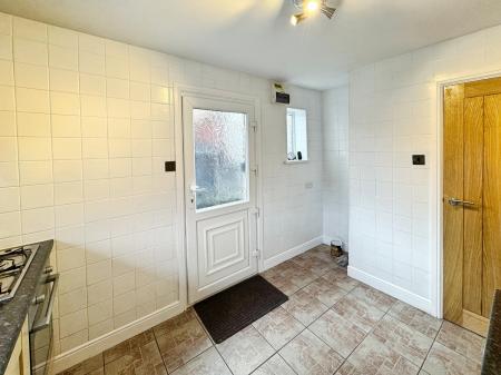 3 bedroom Semi-detached house for sale in Hanover Square, Mackworth, DE22