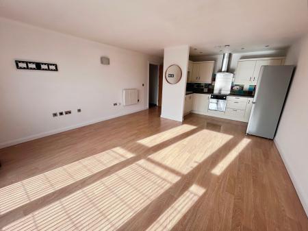 2 bedroom Flat to let in 7 Stuart Street, City Centre, Derby, DE1
