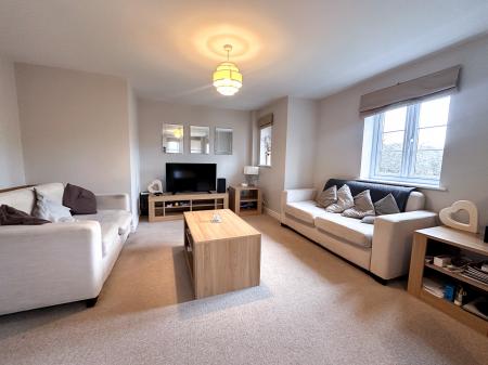 2 bedroom Maisonette to let in Minster Court, Shelton Lock, Derby, DE24