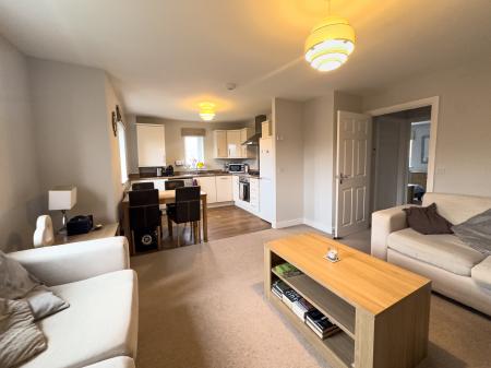 2 bedroom Maisonette to let in Minster Court, Shelton Lock, Derby, DE24