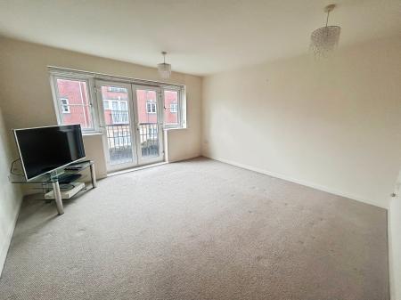 2 bedroom Flat for sale in Panama Circle, City Point, Derby, DE24