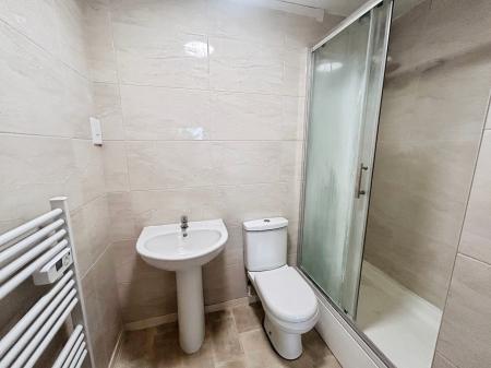 2 bedroom Flat for sale in Panama Circle, City Point, Derby, DE24