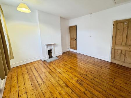 2 bedroom Terraced House to let in King Alfred Street, City Centre, Derby, DE22