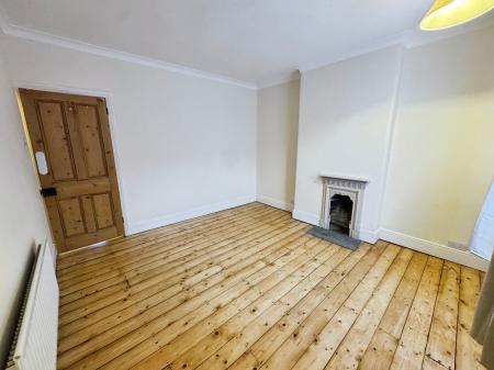 2 bedroom Terraced House to let in King Alfred Street, City Centre, Derby, DE22