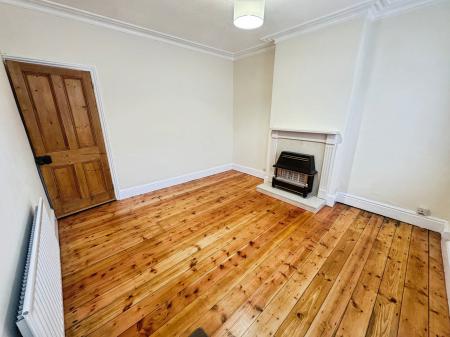 2 bedroom Terraced House to let in King Alfred Street, City Centre, Derby, DE22