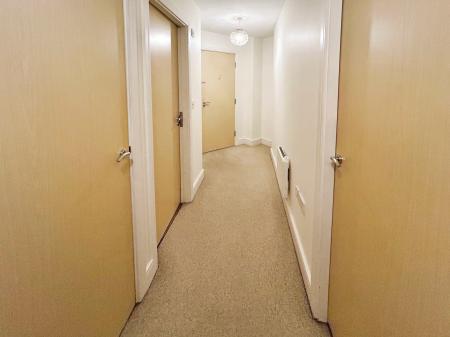 2 bedroom Apartment to let in Highfields Park Drive, Derby, DE22