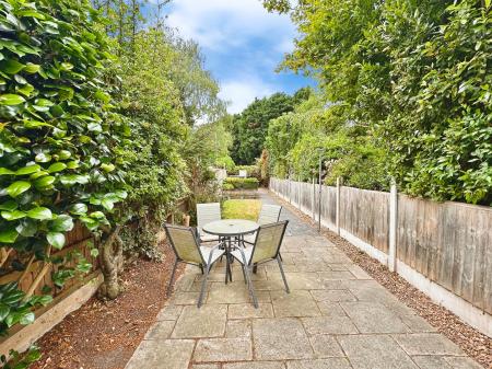 2 bedroom Terraced House to let in Marcus Street, Chester Green, Derby, DE1