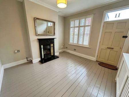 2 bedroom Terraced House to let in Marcus Street, Chester Green, Derby, DE1