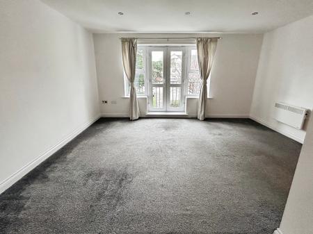 2 bedroom Flat to let in Peckerdale Gardens, Spondon, Derby, DE21