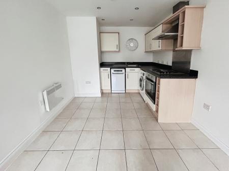 2 bedroom Flat to let in Peckerdale Gardens, Spondon, Derby, DE21