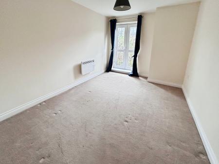 2 bedroom Flat to let in Peckerdale Gardens, Spondon, Derby, DE21