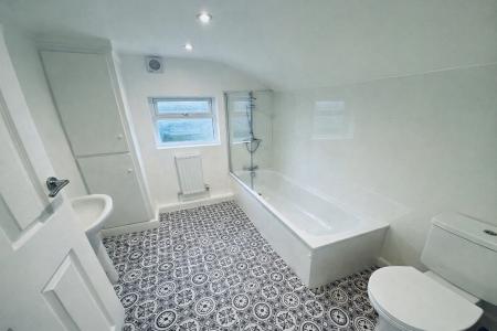 2 bedroom Terraced House to let in Peel Street, City Centre, Derby, DE22