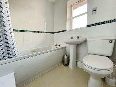 3 bedroom Town house to let in Longford Street, Derby, DE22