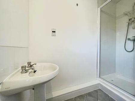 3 bedroom Town house to let in Longford Street, Derby, DE22