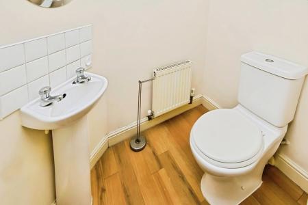 3 bedroom Town house to let in Coral Close, City Point, Derby, DE24