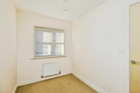 3 bedroom Town house to let in Coral Close, City Point, Derby, DE24