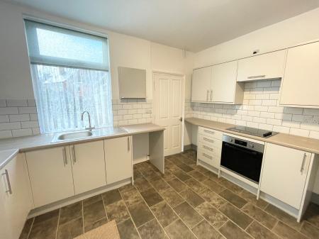 3 bedroom Terraced House to let in Nelson Street, Heanor, Derby, DE75