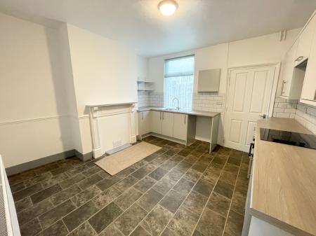 3 bedroom Terraced House to let in Nelson Street, Heanor, Derby, DE75