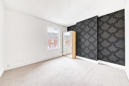 2 bedroom Terraced House for sale in Crown Street, City Centre, Derby, DE22