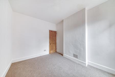 2 bedroom Terraced House for sale in Crown Street, City Centre, Derby, DE22