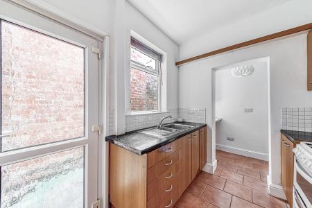 2 bedroom Terraced House for sale in Crown Street, City Centre, Derby, DE22