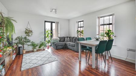 2 bedroom Apartment to let in Brook Street, Derby, DE1