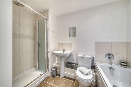 2 bedroom Apartment to let in Brook Street, Derby, DE1